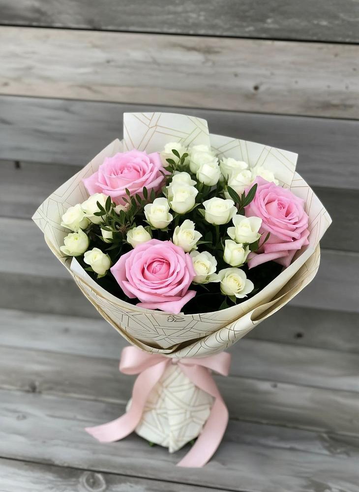 Букет цветов из: Розы в Чупряково