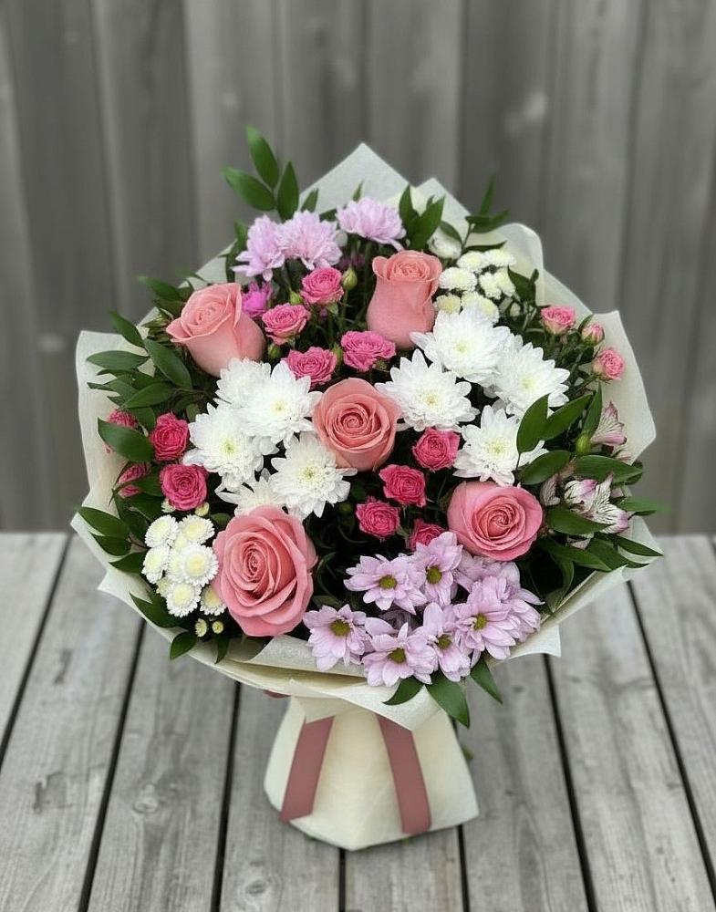 Букет цветов из: Альстромерии, Гвоздики, Розы и Хризантемы в Чупряково