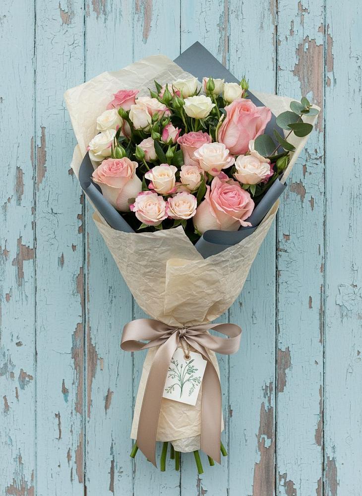 Букет цветов из: Розы в Чупряково