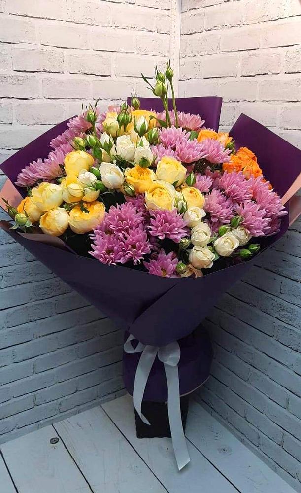 Букет цветов из: Хризантемы и Розы в Чупряково
