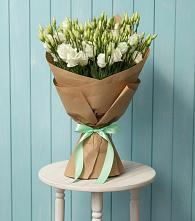 Букет цветов из:  Лизиантусы в Чупряково