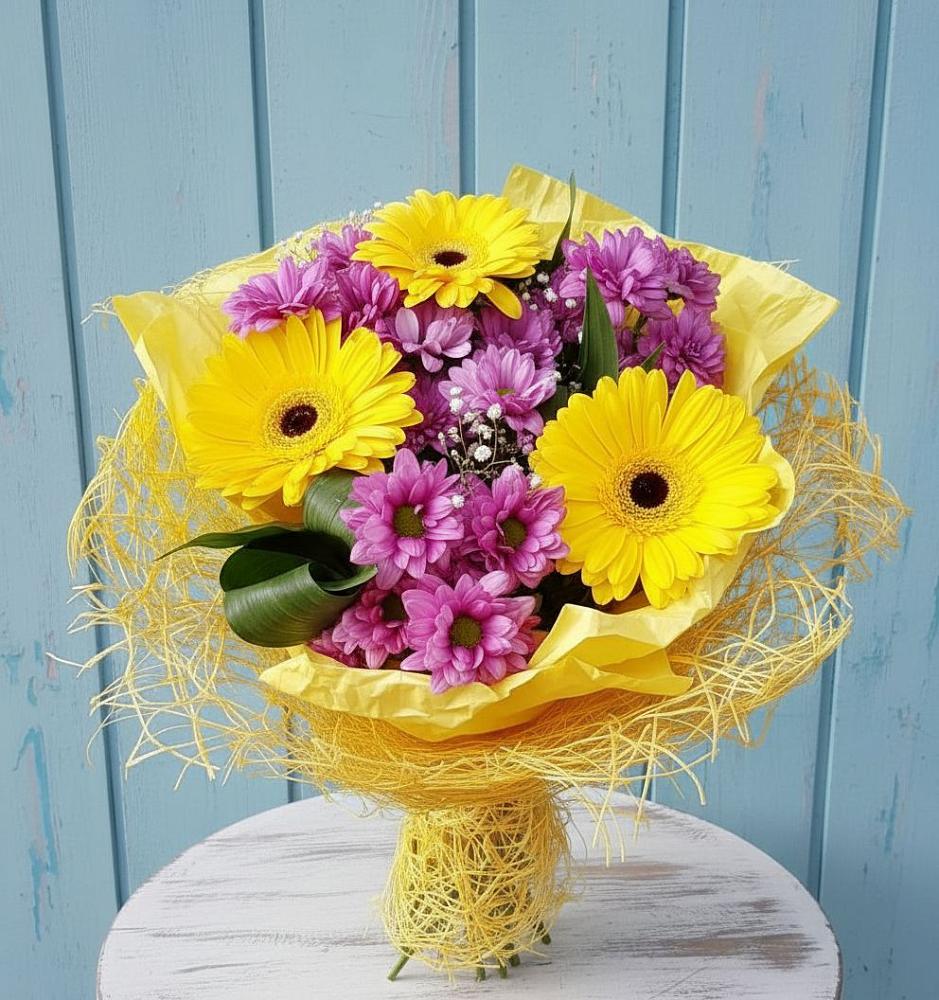 Букет цветов из: Хризантемы и Герберы в Чупряково