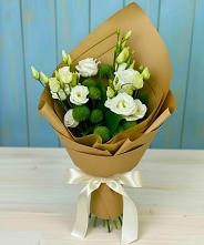 Букет цветов из:  Хризантемы и Лизиантусы в Чупряково