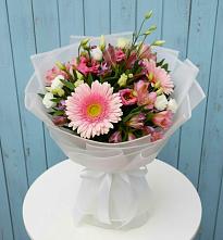 Букет цветов из:  Герберы, Альстромерии и Лизиантусы в Чупряково