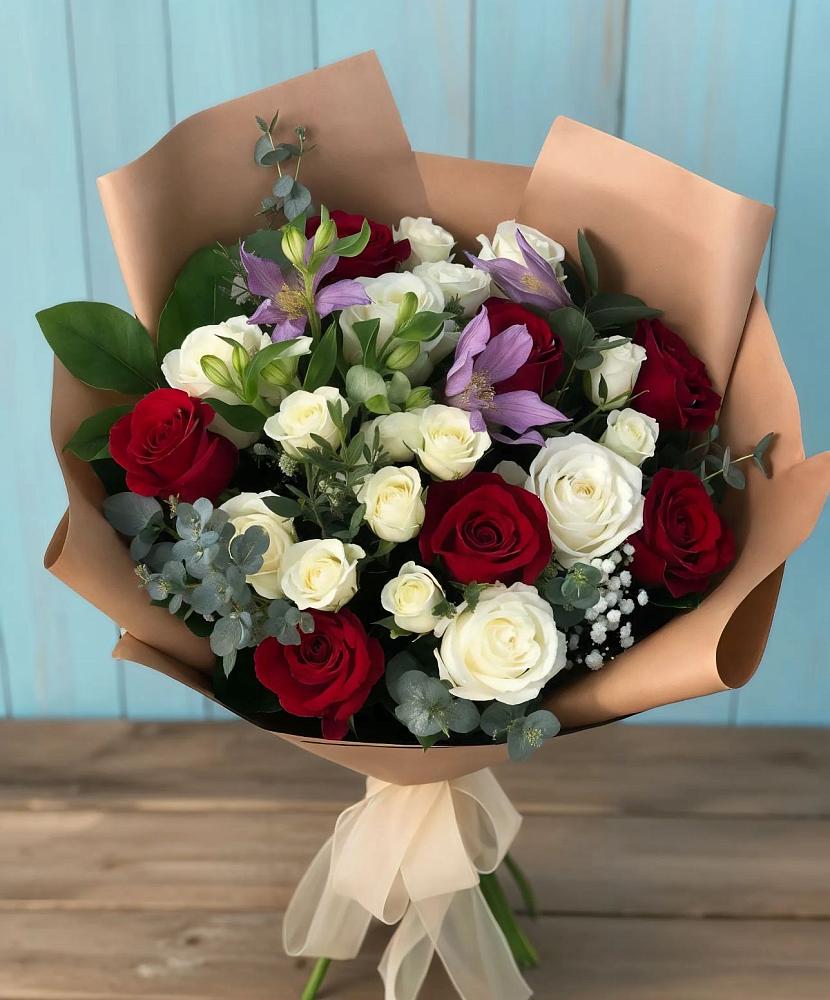 Букет цветов из: Розы и Альстромерии в Чупряково