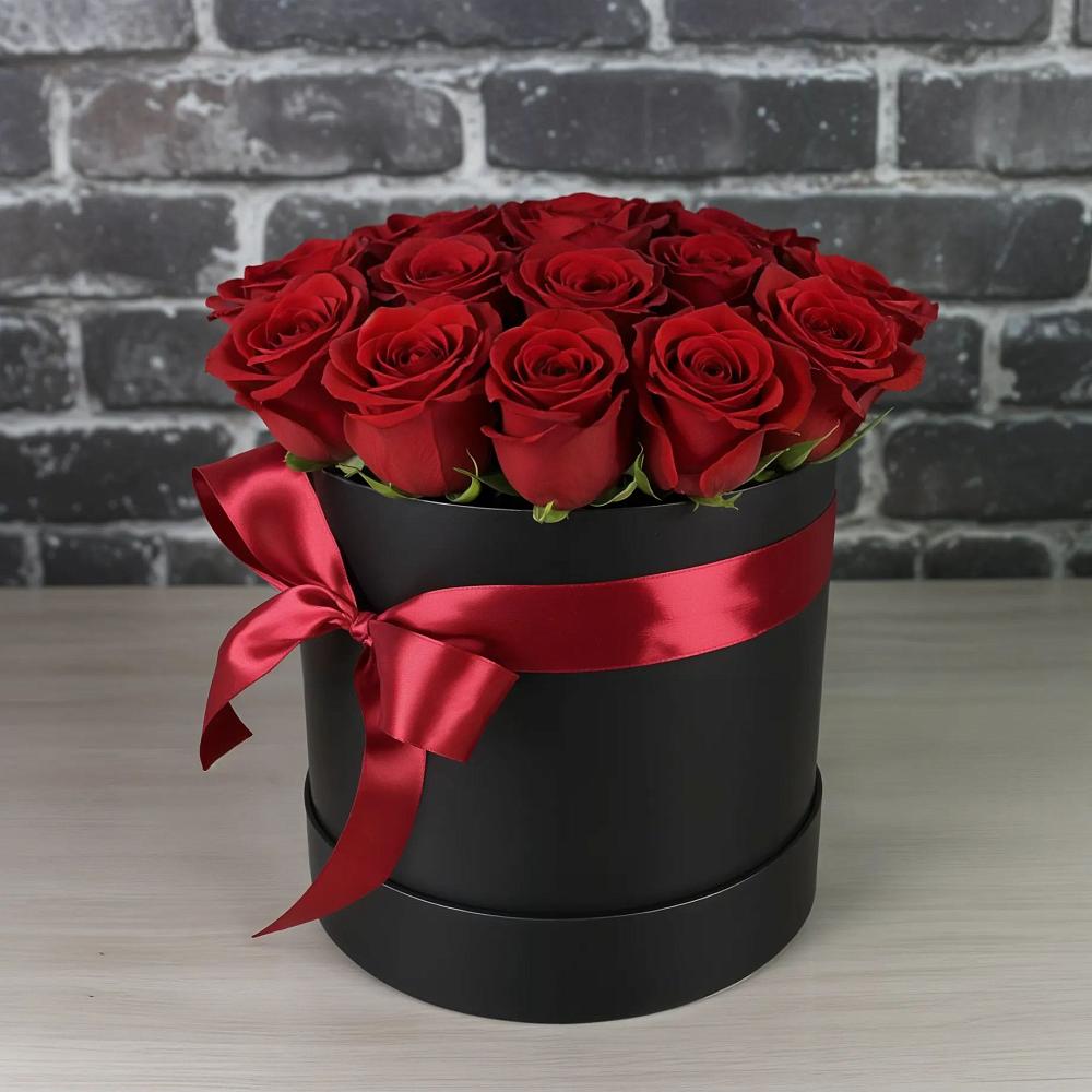 Цветочная композиция из Розы в шляпной коробке в Чупряково