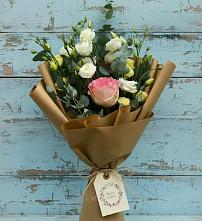 Букет цветов из:  Розы и Лизиантусы #REPLACE_PRED# Чупряково