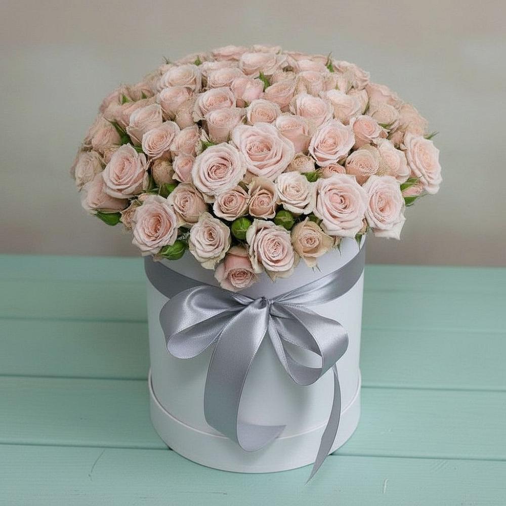 Цветочная композиция из Розы в шляпной коробке в Чупряково